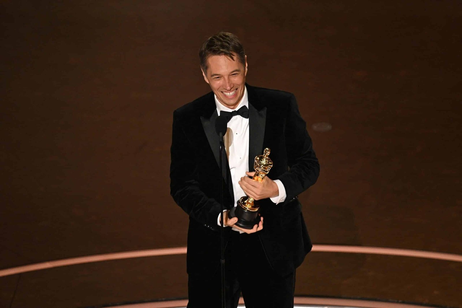 The director of 'Anora', Sean Baker, made history in the 2025 Oscar, this is how